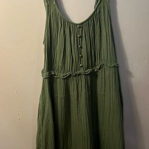 Green Sleeveless Dress